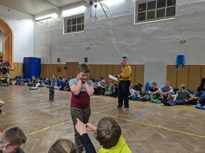 pxl-20230422-194809153.jpg